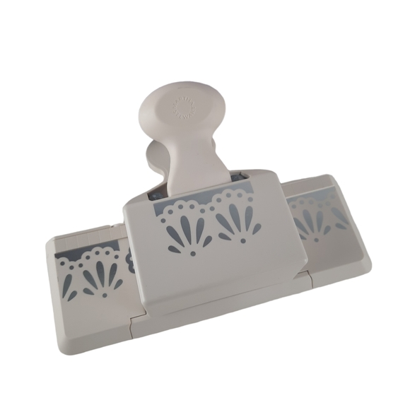 Martha Stewart Punch Paper Scrapbooking Card Making - Picture 4 of 6